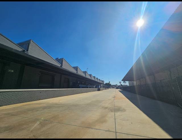 7,800M² WAREHOUSE TO LET IN ISANDO